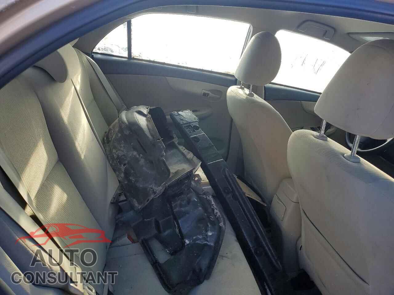 TOYOTA COROLLA 2012 - 2T1BU4EE9CC758678