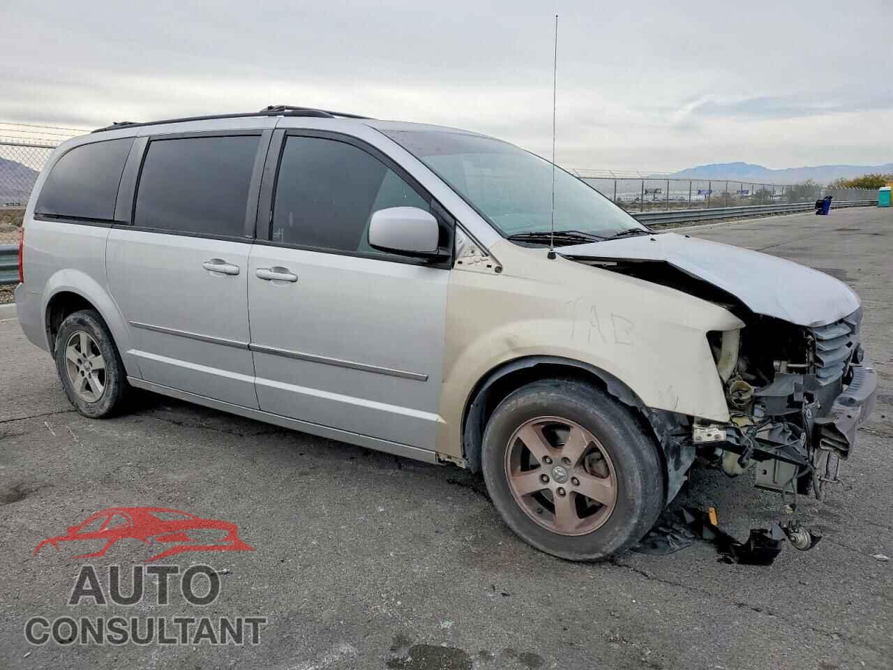 DODGE CARAVAN 2010 - 2D4RN5D12AR409121