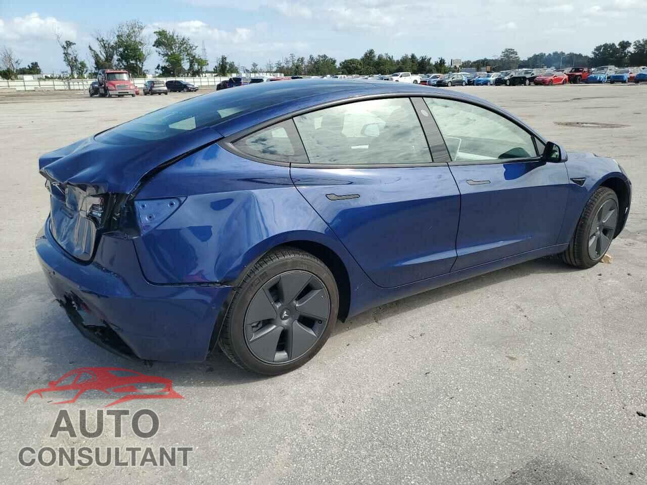 TESLA MODEL 3 2021 - 5YJ3E1EA4MF085096