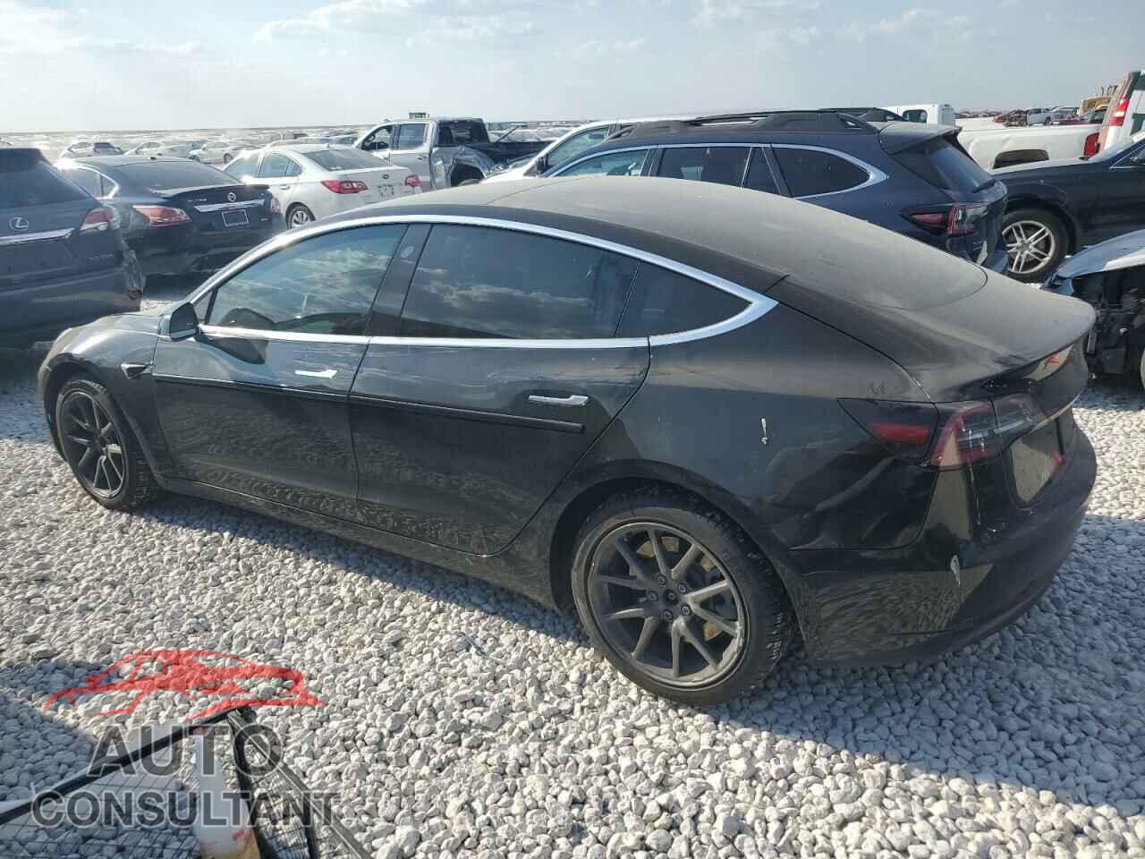 TESLA MODEL 3 2019 - 5YJ3E1EA7KF425774