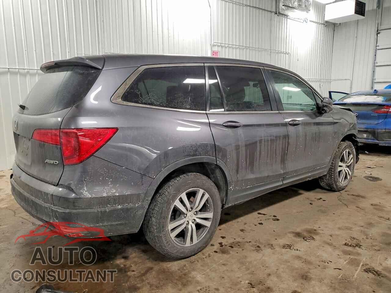 HONDA PILOT 2017 - 5FNYF6H33HB066591