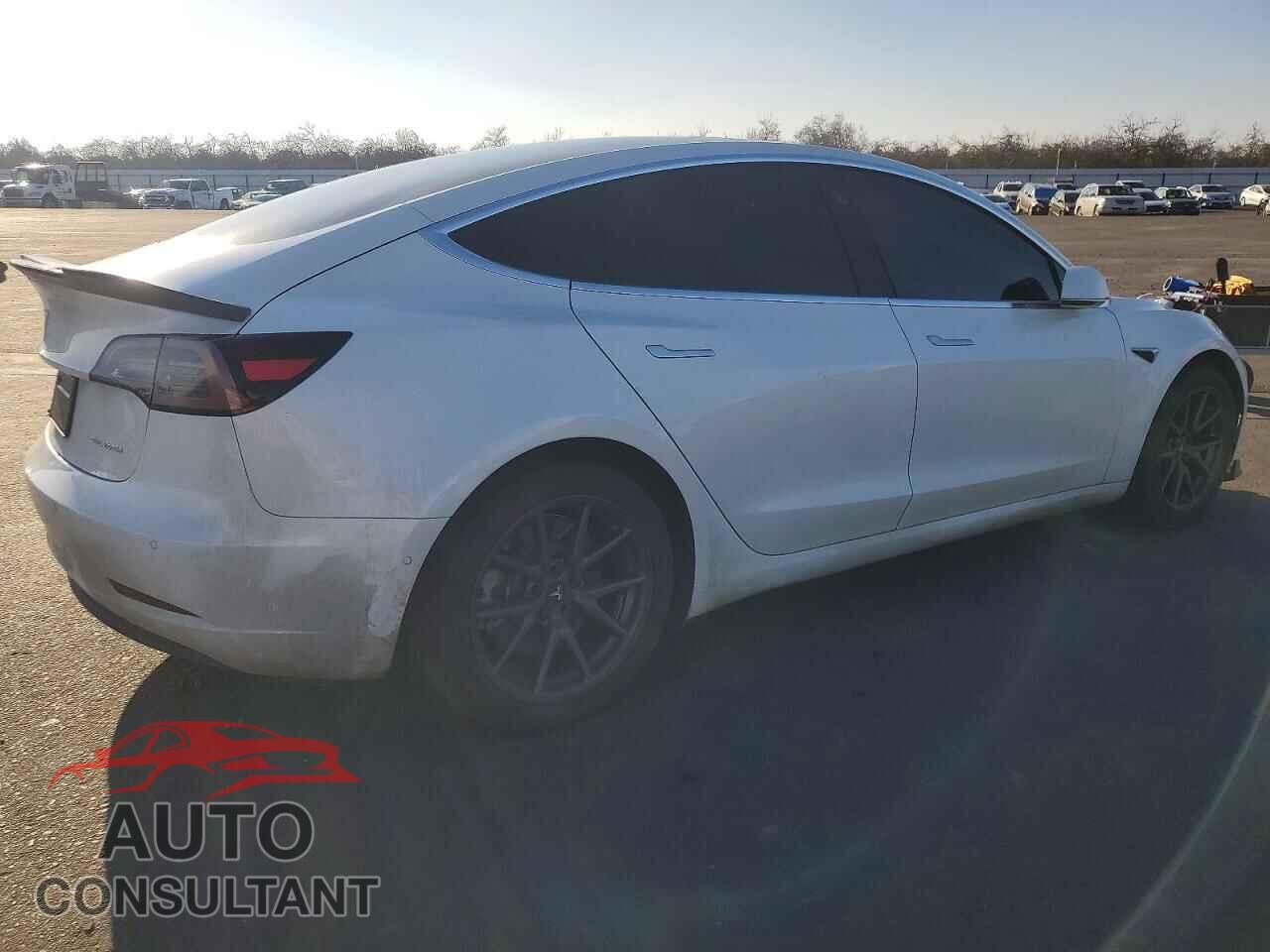 TESLA MODEL 3 2019 - 5YJ3E1EB4KF511407