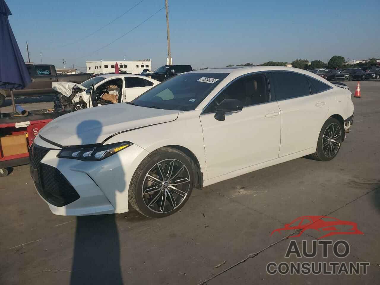 TOYOTA AVALON 2019 - 4T1BZ1FB6KU024579