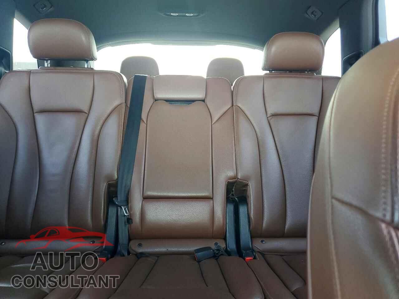 AUDI Q7 2017 - WA1LAAF76HD058357
