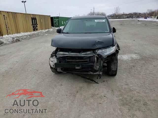 MITSUBISHI OUTLANDER 2019 - JA4AD3A33KZ045686