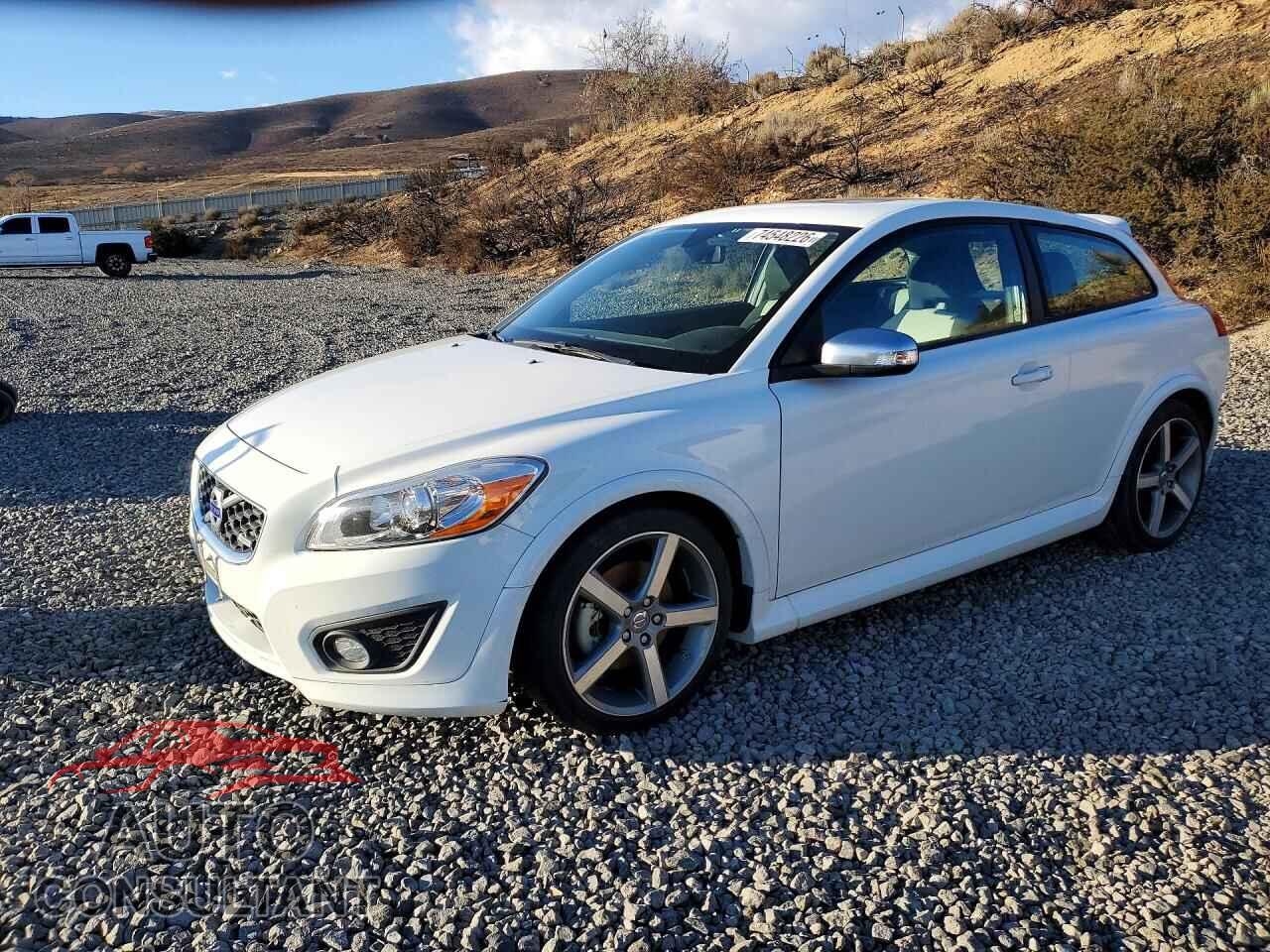 VOLVO C30 2012 - YV1672MK2C2273473