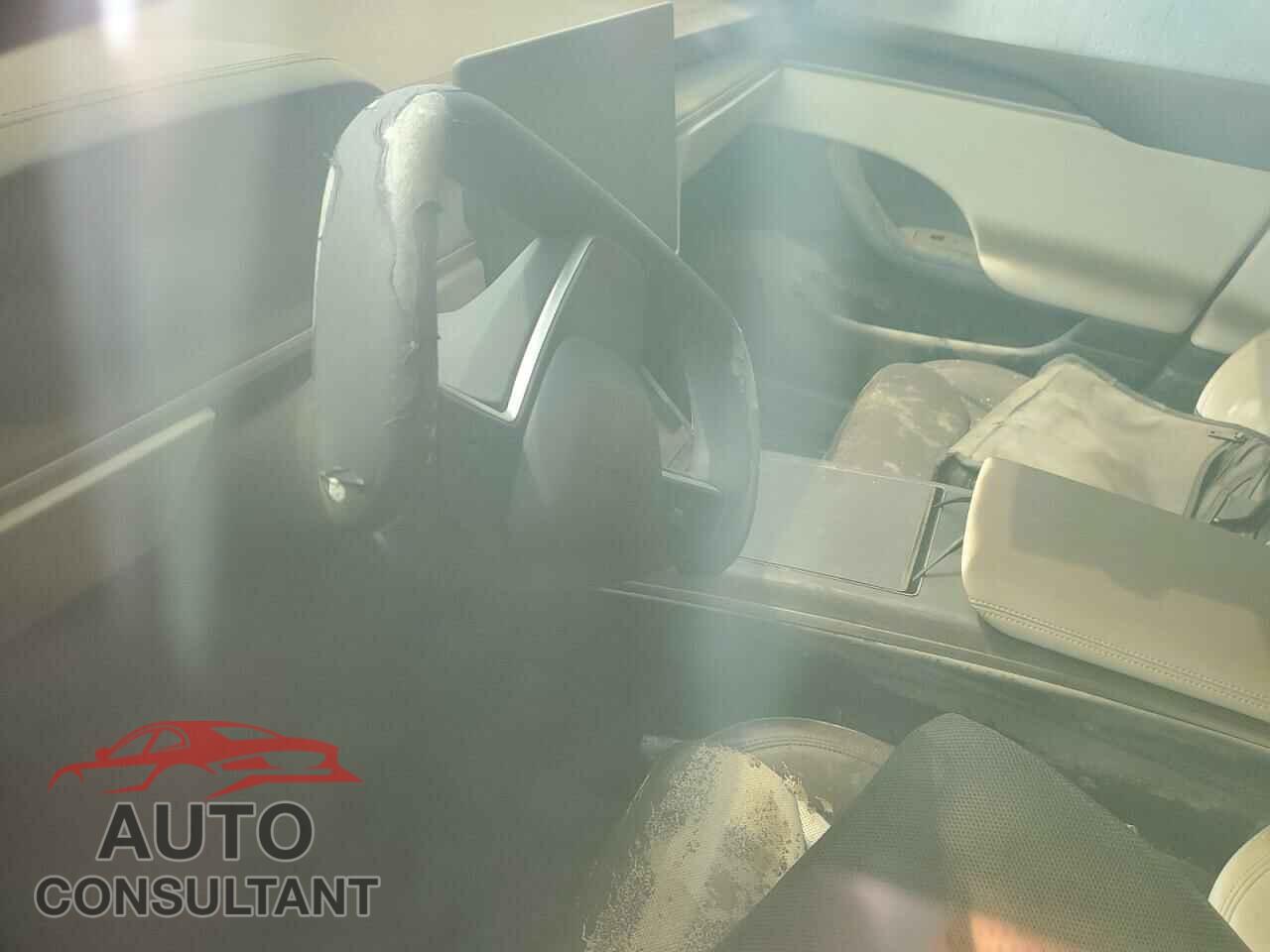 TESLA MODEL S 2021 - 5YJSA1E57MF454429