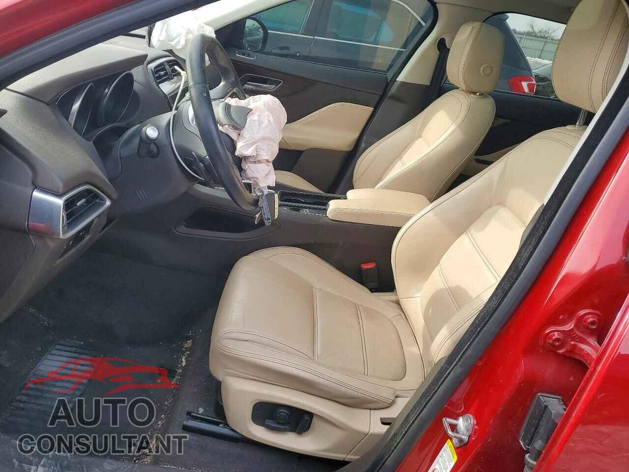 JAGUAR F-PACE 2018 - SADCK2EV2JA264084
