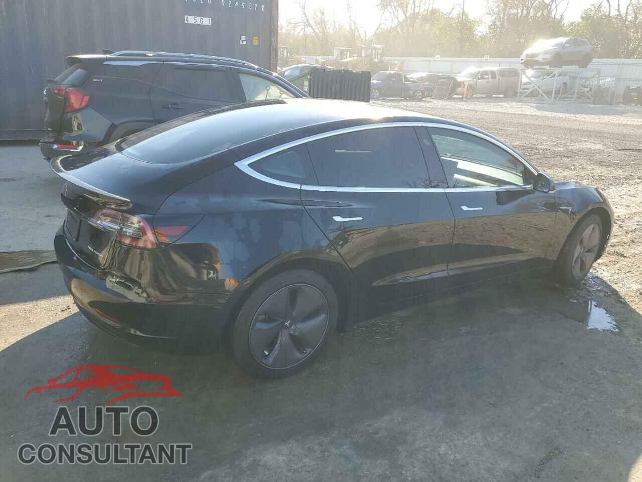 TESLA MODEL 3 2019 - 5YJ3E1EB9KF384282