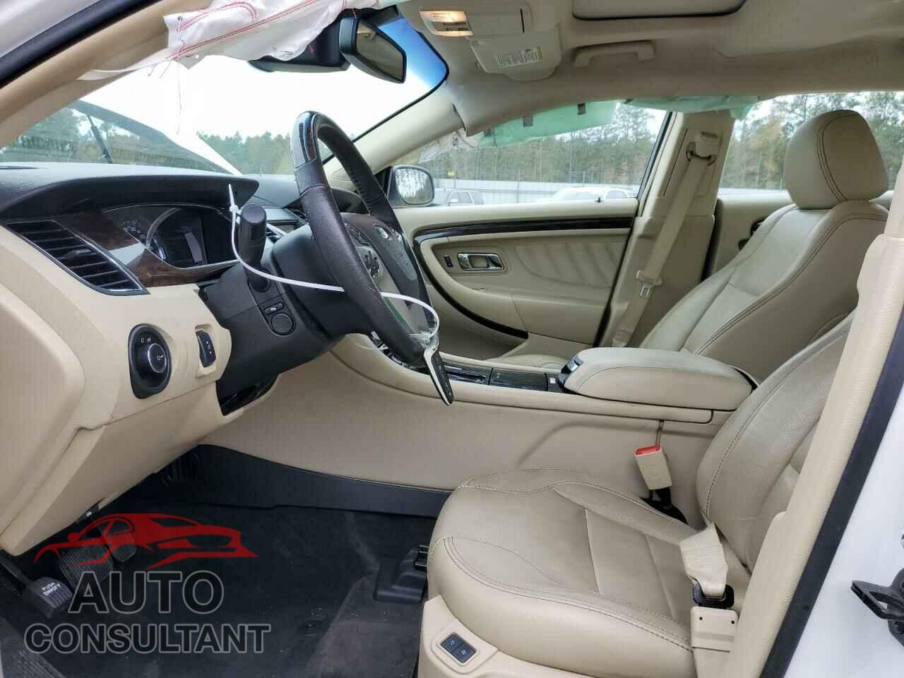 FORD TAURUS 2017 - 1FAHP2F84HG114244