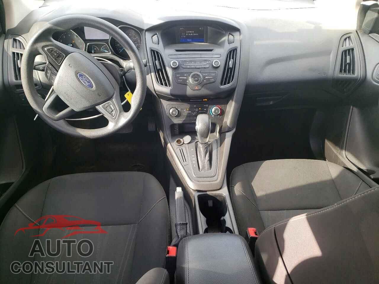 FORD FOCUS 2017 - 1FADP3F24HL342381