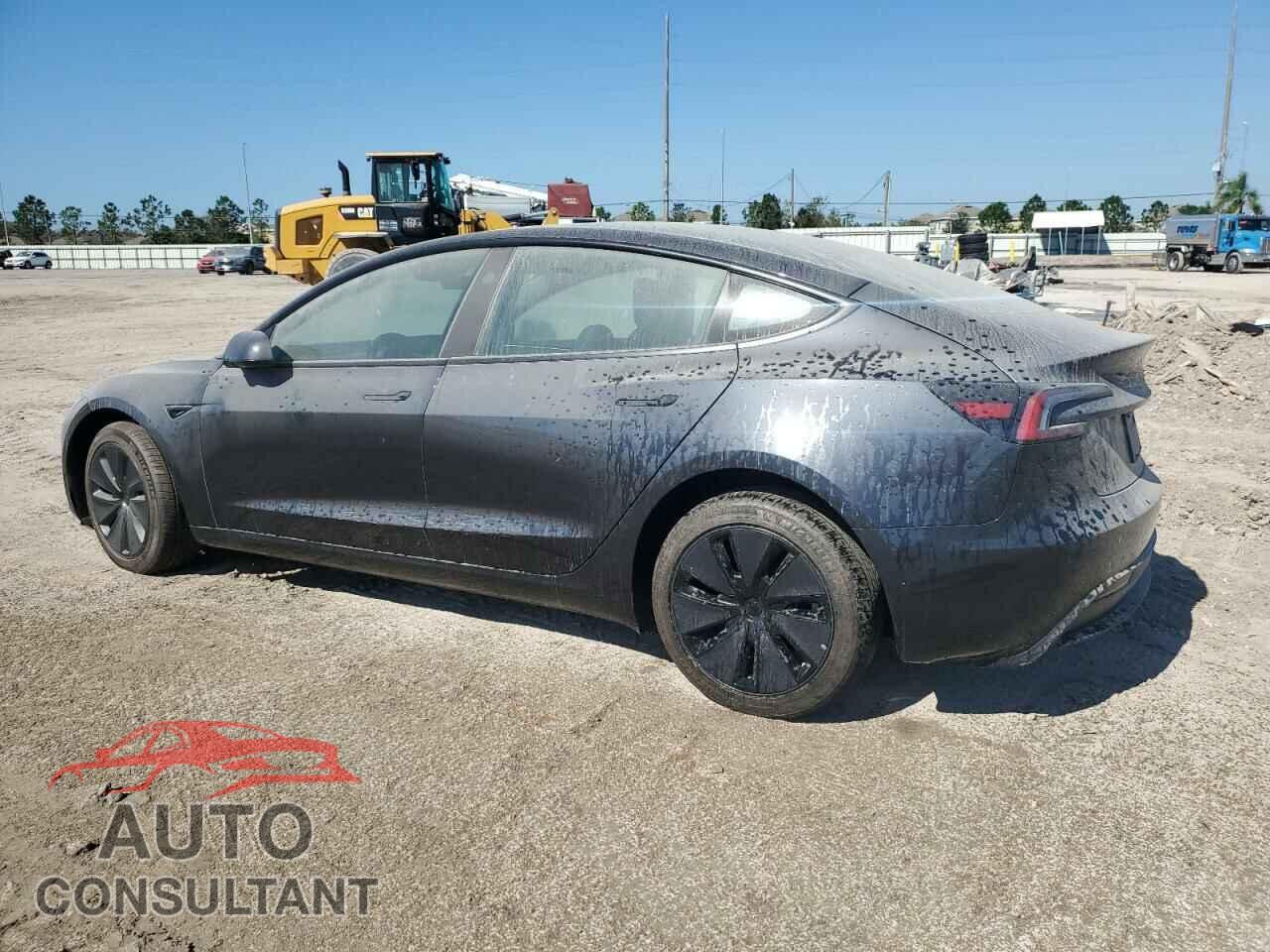 TESLA MODEL 3 2024 - 5YJ3E1EA9RF847037