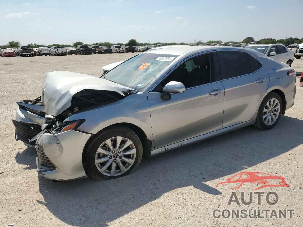 TOYOTA CAMRY 2018 - 4T1B11HKXJU049441