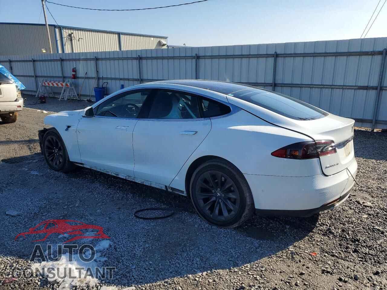 TESLA MODEL S 2015 - 5YJSA1E27FF113301