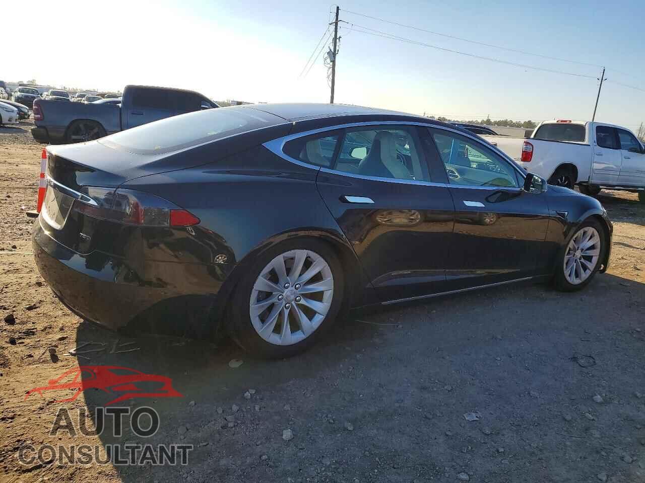 TESLA MODEL S 2017 - 5YJSA1E28HF229870