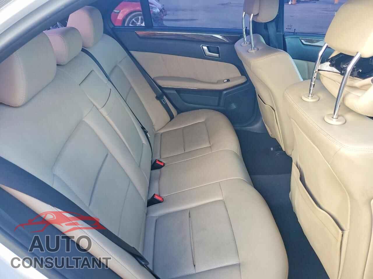 MERCEDES-BENZ E-CLASS 2012 - WDDHF5KB1CA585740