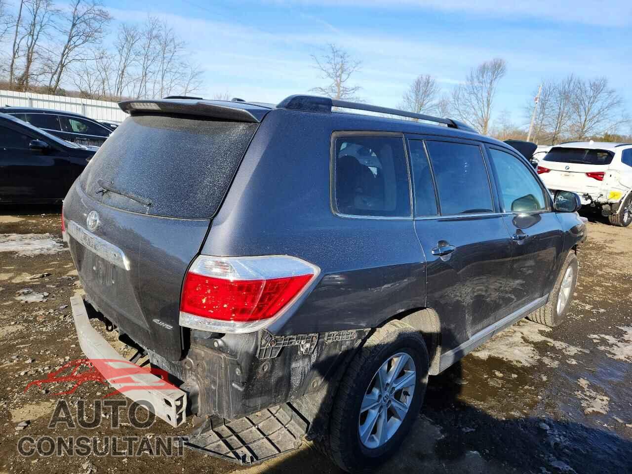TOYOTA HIGHLANDER 2011 - 5TDBK3EH2BS065726