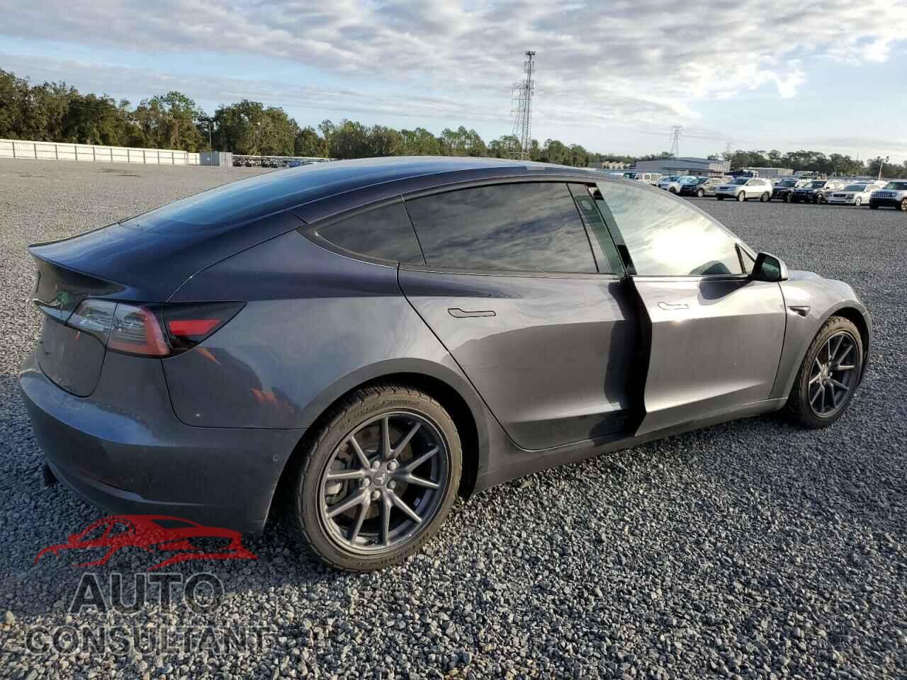 TESLA MODEL 3 2018 - 5YJ3E1EB2JF116740
