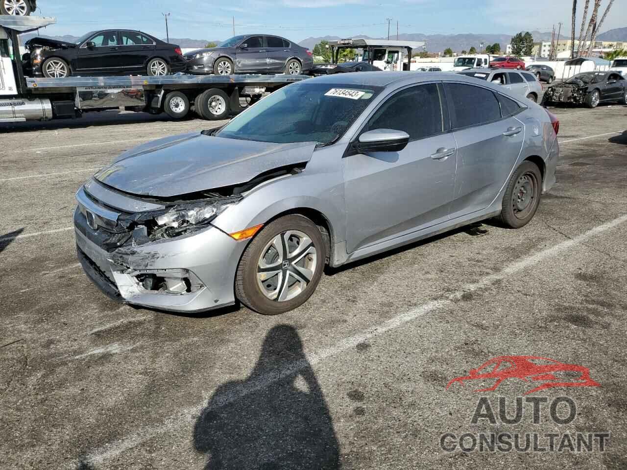 HONDA CIVIC 2018 - 2HGFC2F52JH530131