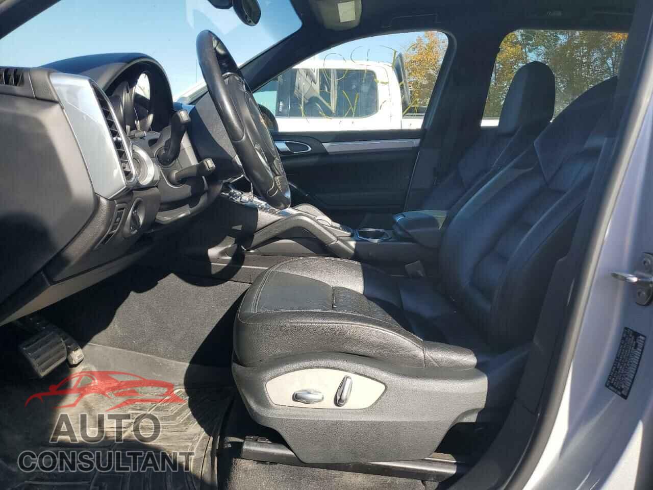 PORSCHE CAYENNE 2012 - WP1AE2A25CLA90720