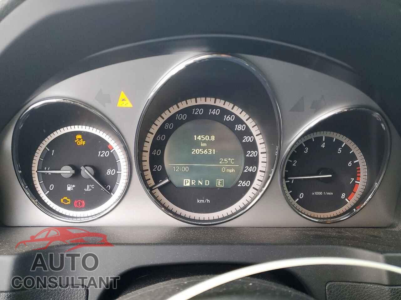 MERCEDES-BENZ C-CLASS 2011 - WDDGF8FB2BA524807