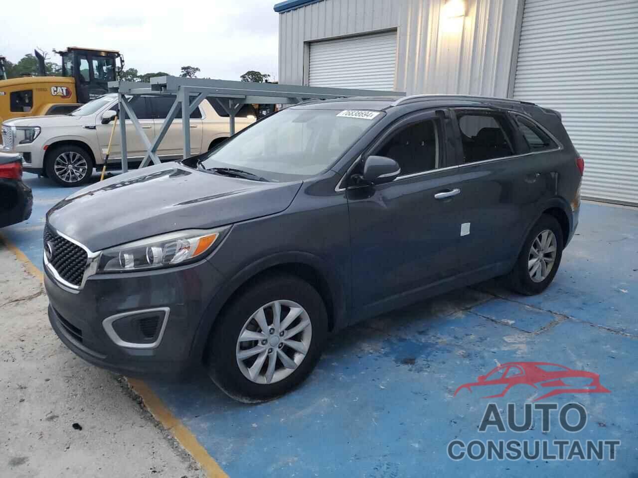 KIA SORENTO 2018 - 5XYPG4A31JG417228