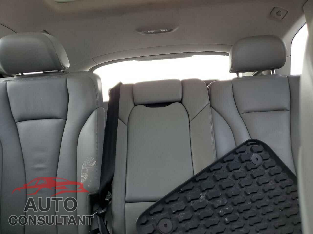 AUDI Q7 2019 - WA1AHAF73KD016108
