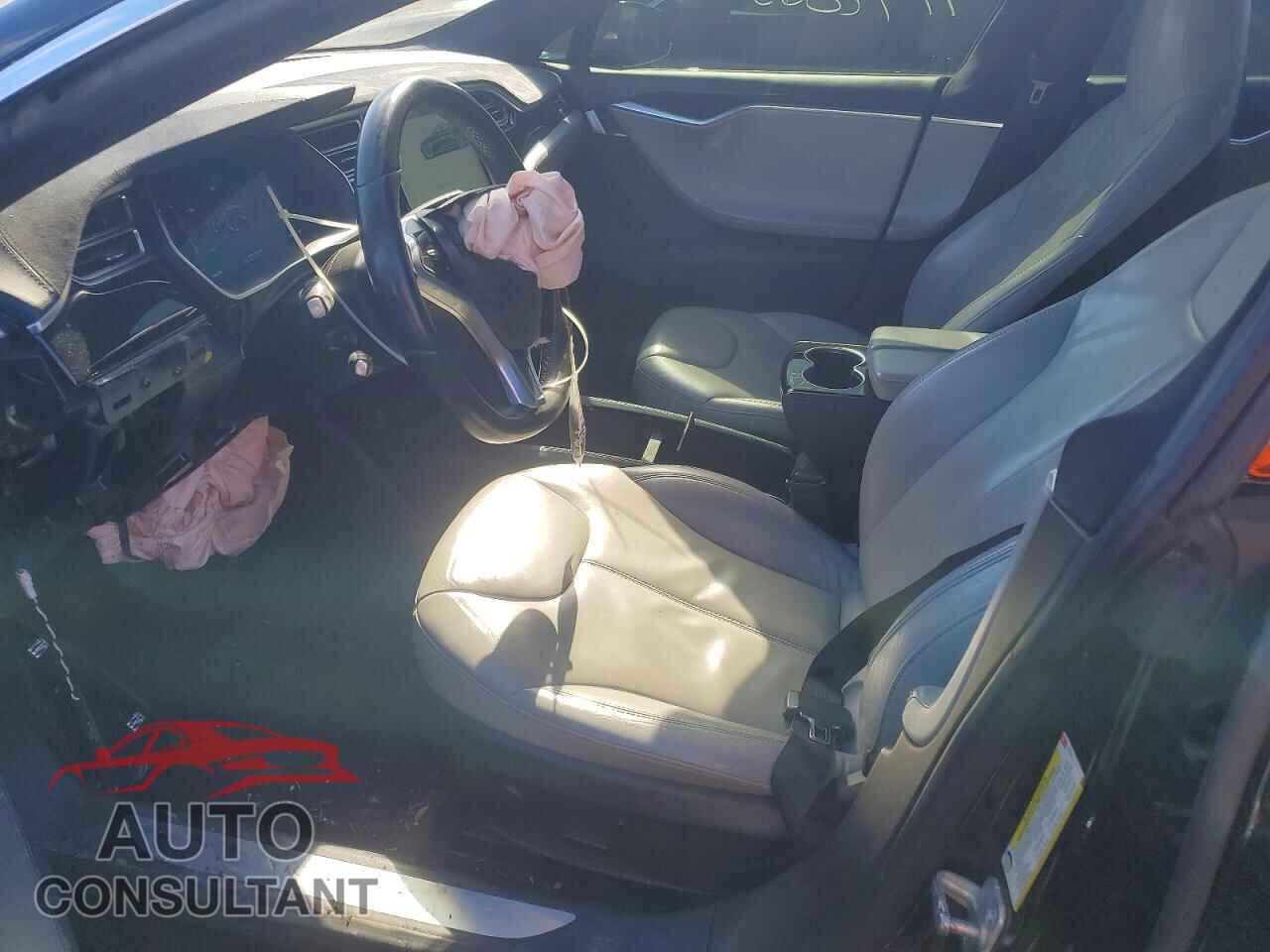 TESLA MODEL S 2015 - 5YJSA1E2XFF102597