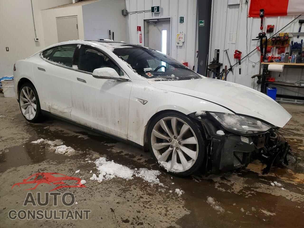 TESLA MODEL S 2015 - 5YJSA1E21FF109390