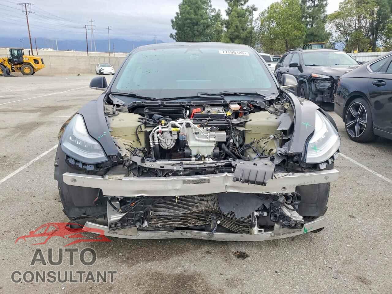 TESLA MODEL 3 2019 - 5YJ3E1EA7KF410885
