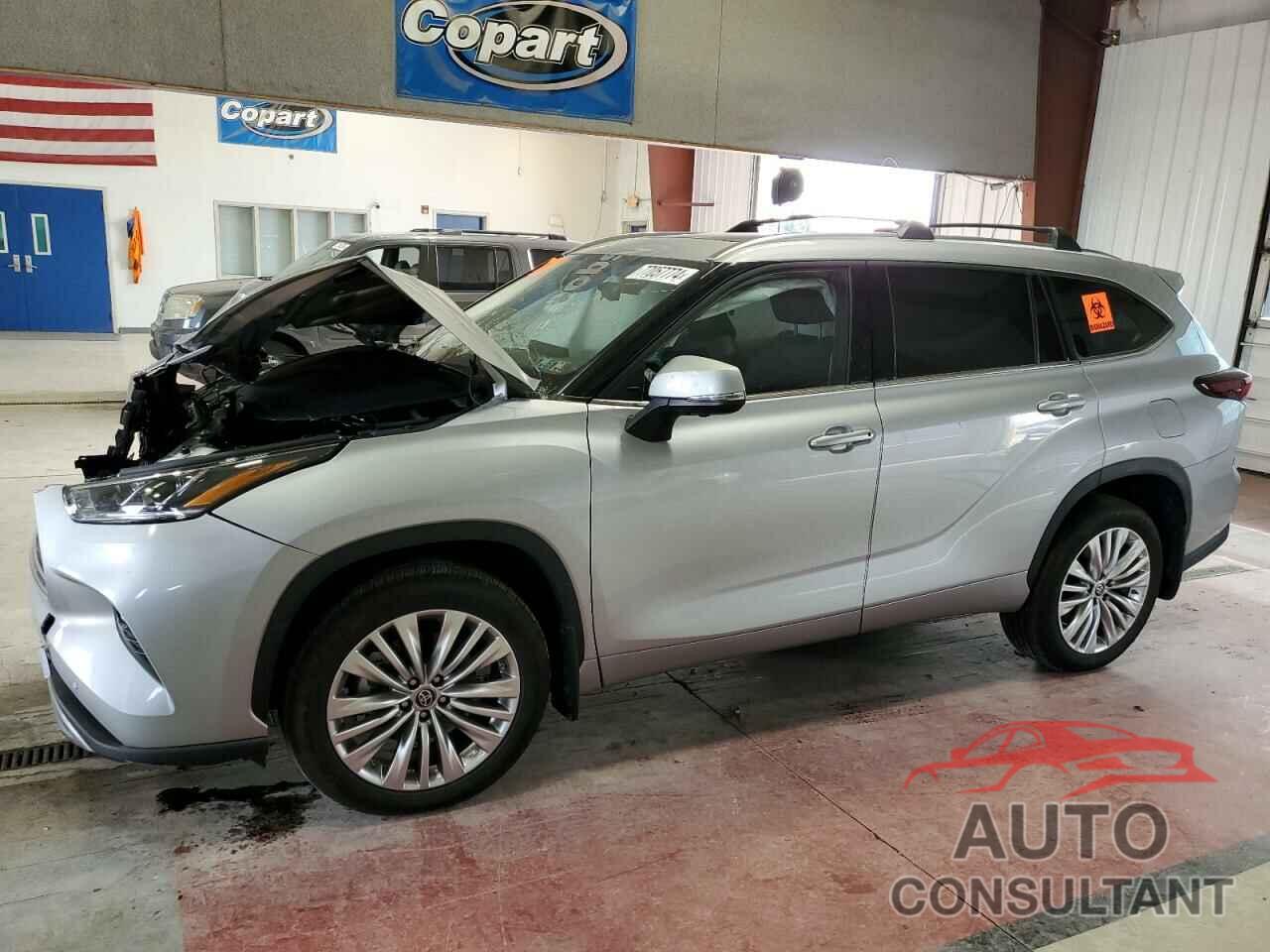 TOYOTA HIGHLANDER 2024 - 5TDKDRBH7RS543831