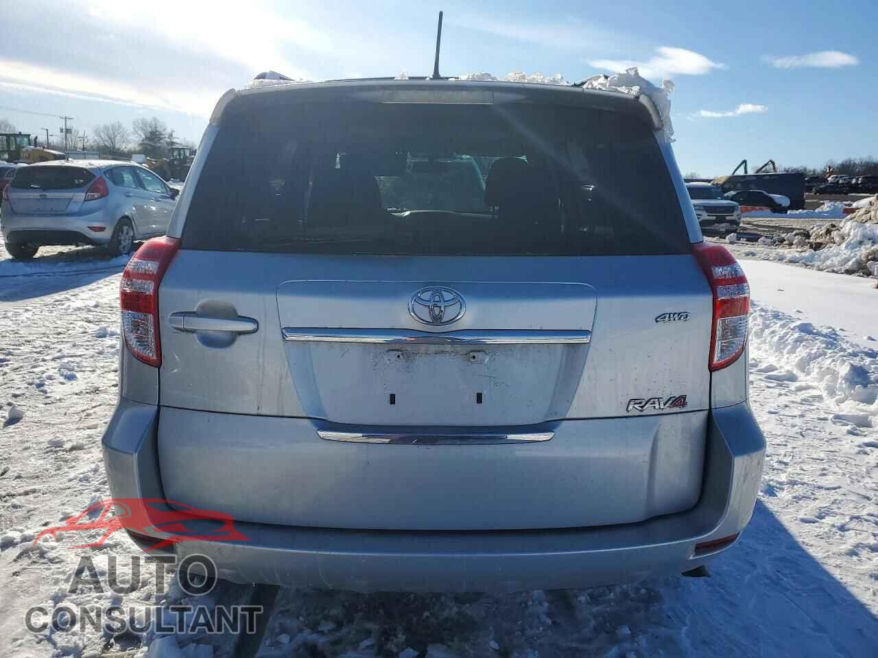 TOYOTA RAV4 2012 - JTMRF4DV0C5053176