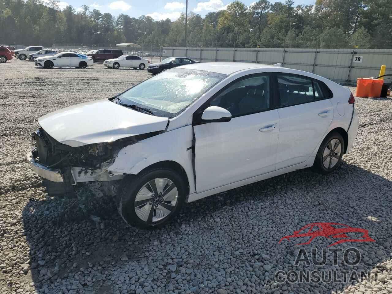 HYUNDAI IONIQ 2017 - KMHC65LC8HU027462