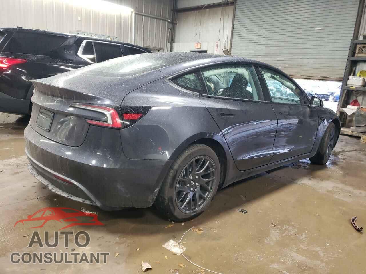 TESLA MODEL 3 2024 - 5YJ3E1EA3RF836910