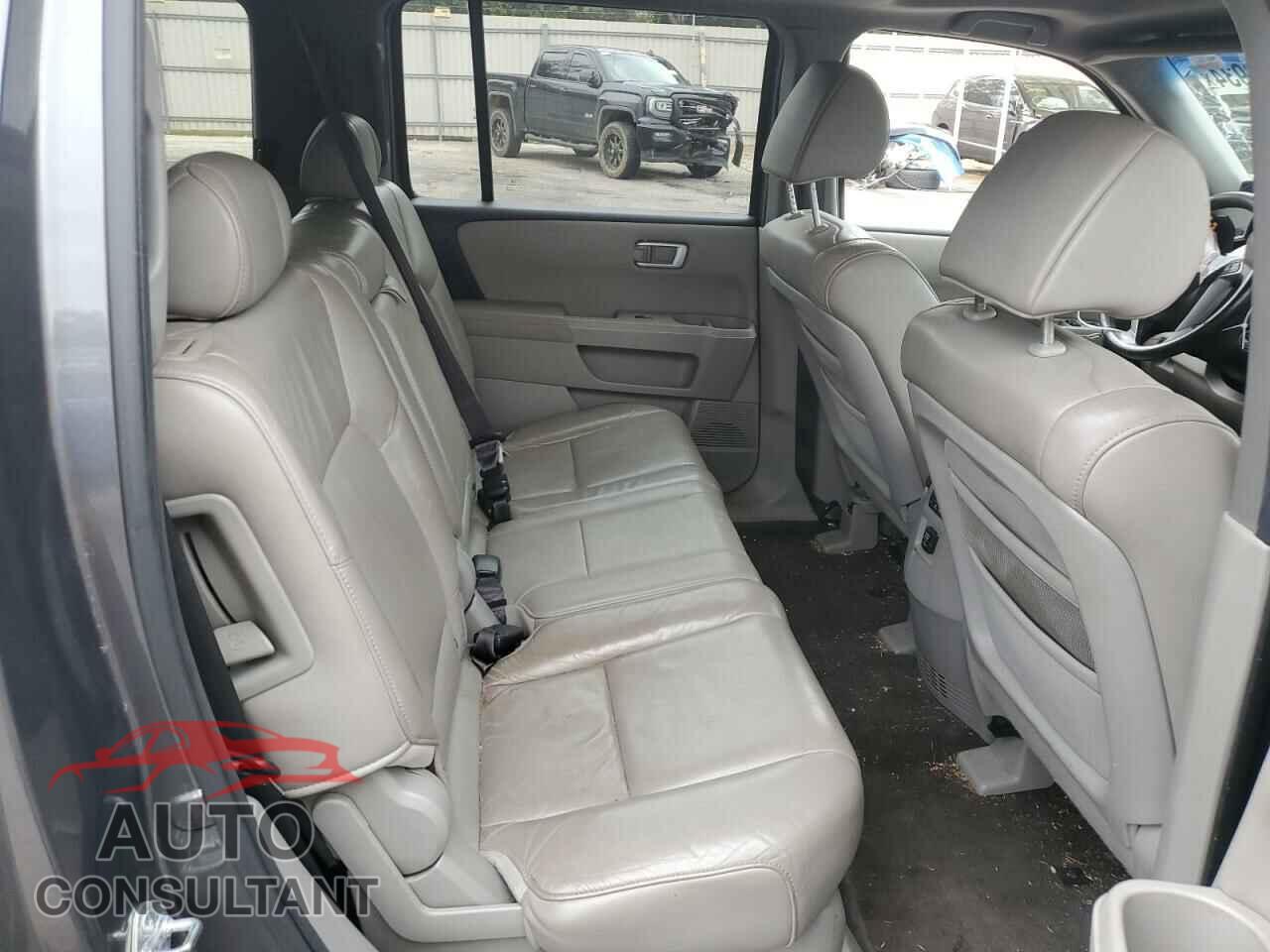 HONDA PILOT 2011 - 5FNYF4H54BB078603