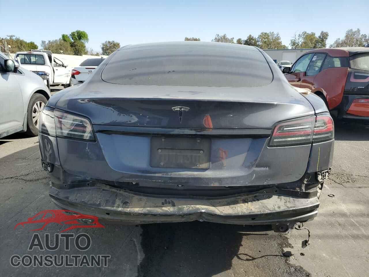 TESLA MODEL S 2022 - 5YJSA1E55NF473370