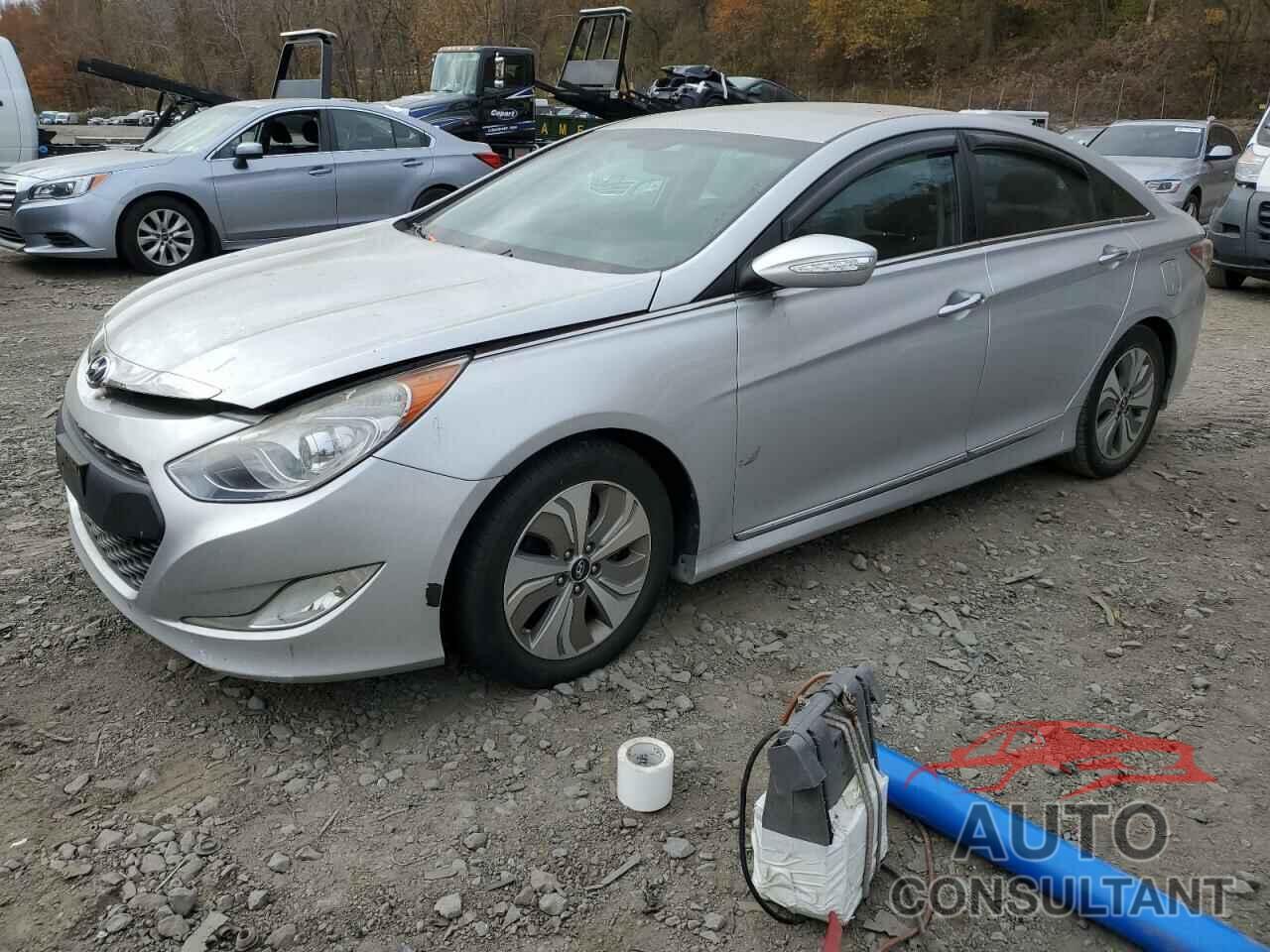 HYUNDAI SONATA 2013 - KMHEC4A48DA096719