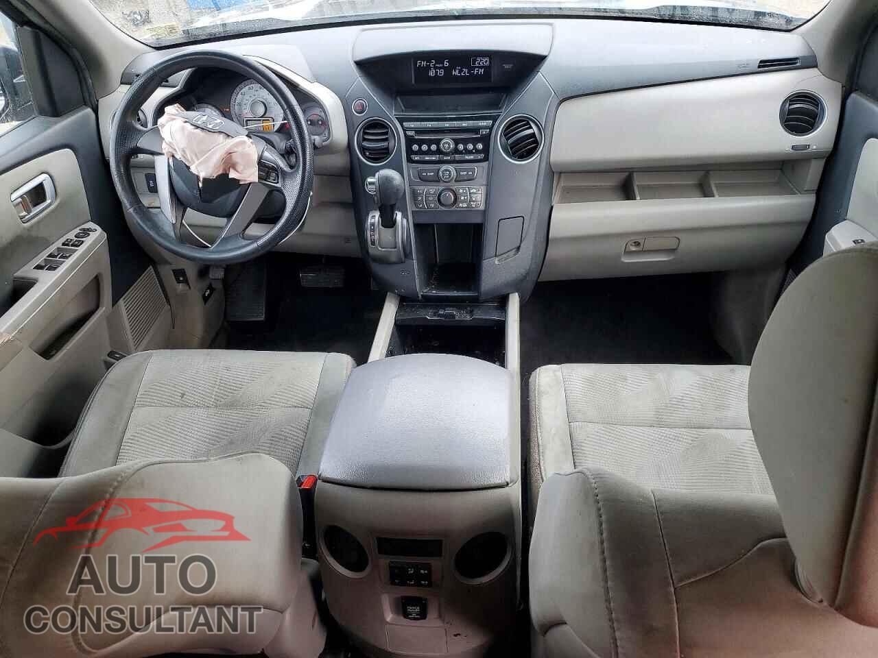 HONDA PILOT 2012 - 5FNYF4H27CB012909