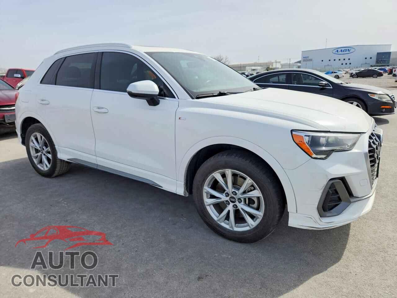 AUDI Q3 2022 - WA1DECF31N1024468