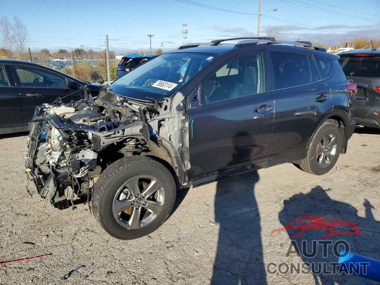 TOYOTA RAV4 2015 - JTMRFREV3FJ028912