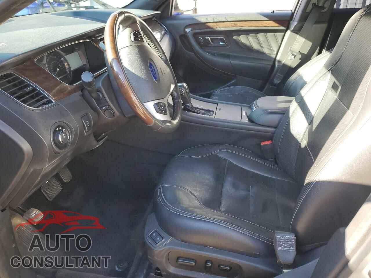 FORD TAURUS 2015 - 1FAHP2F87FG117622