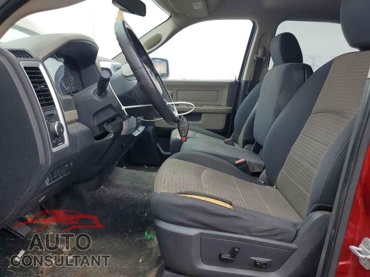 DODGE RAM 1500 2012 - 1C6RD7LT2CS186411