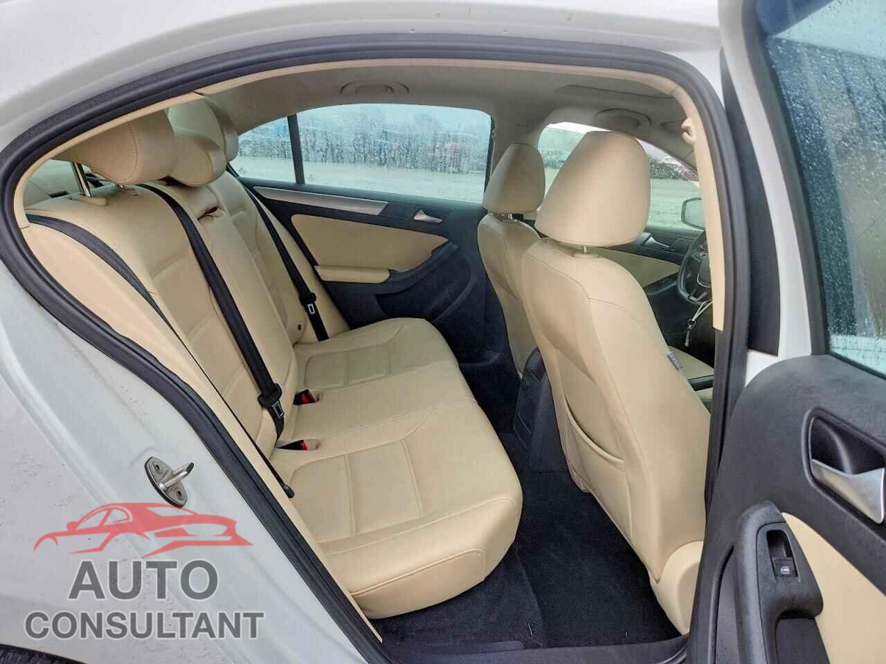 VOLKSWAGEN JETTA 2017 - 3VWDB7AJ8HM258011