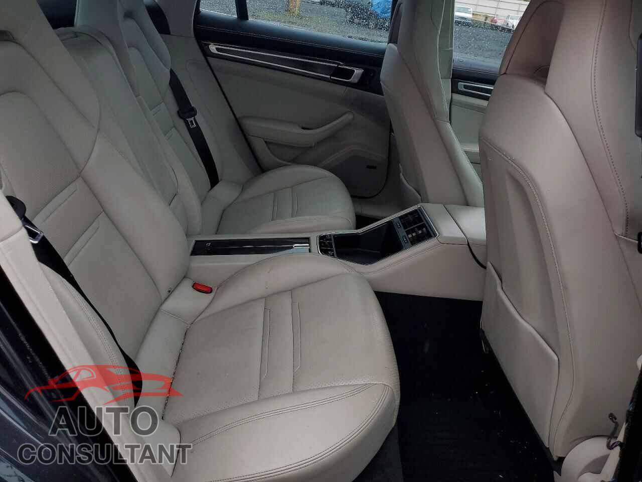 PORSCHE PANAMERA 2017 - WP0AF2A73HL150690