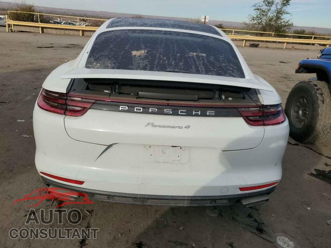PORSCHE PANAMERA 2017 - WP0AA2A74HL102677