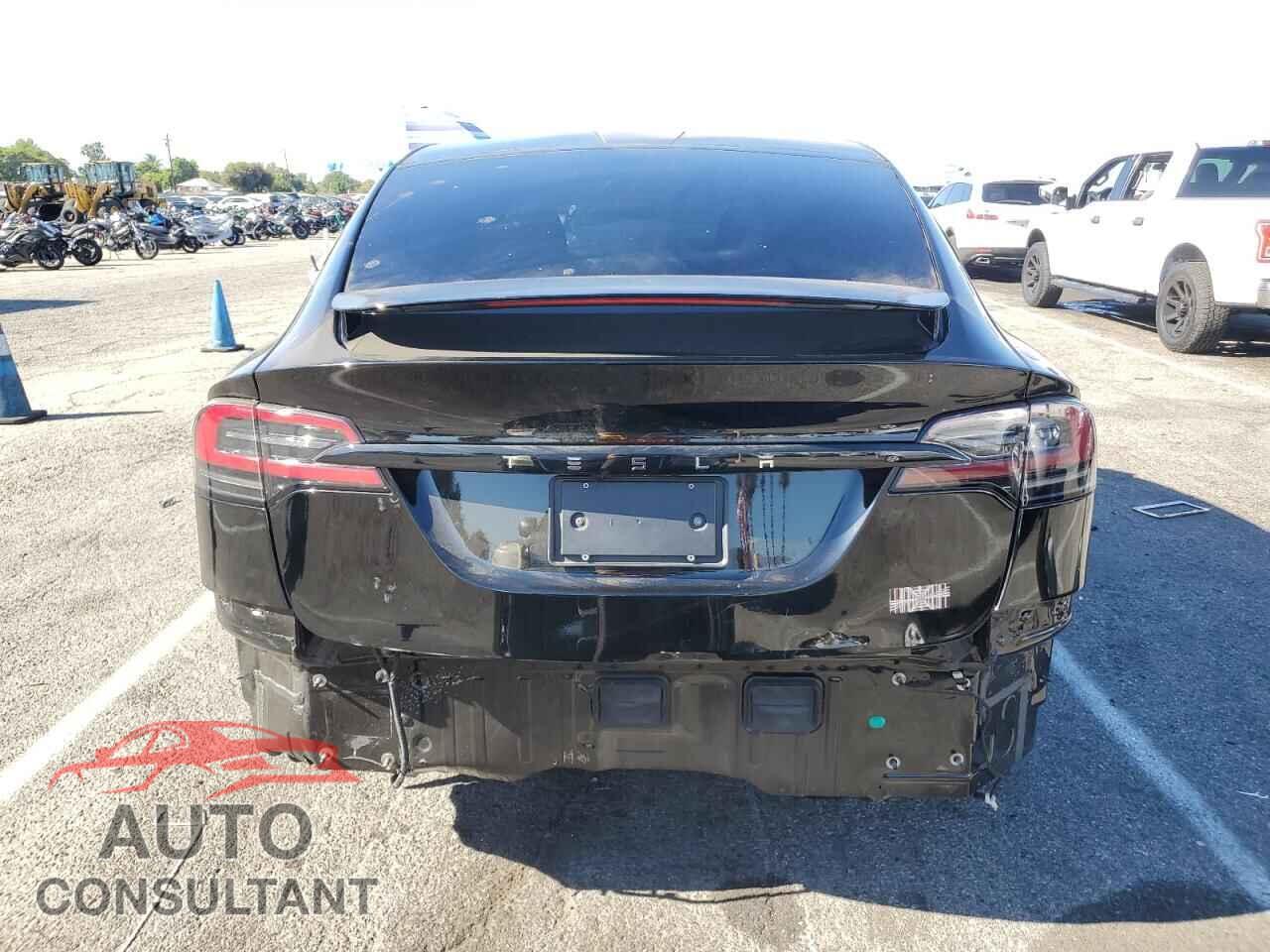 TESLA MODEL X 2023 - 7SAXCBE66PF428362