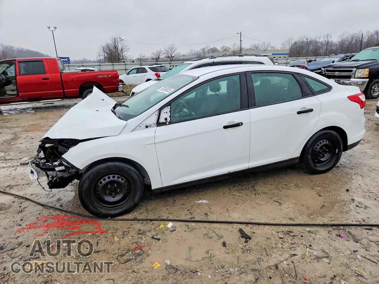 FORD FOCUS 2014 - 1FADP3E21EL440846