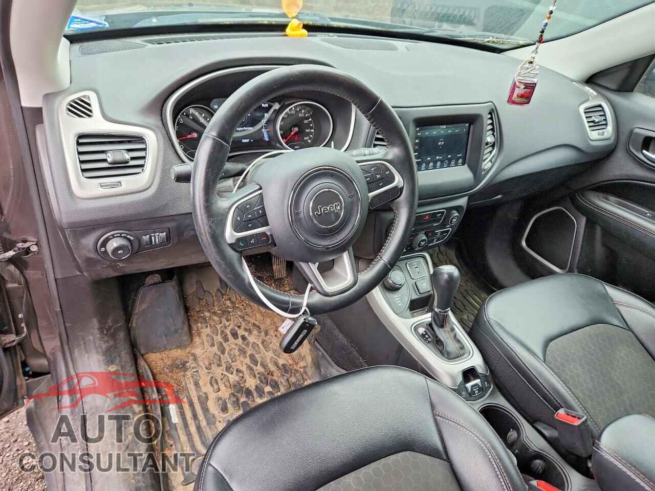 JEEP COMPASS 2019 - 3C4NJDBB7KT792534