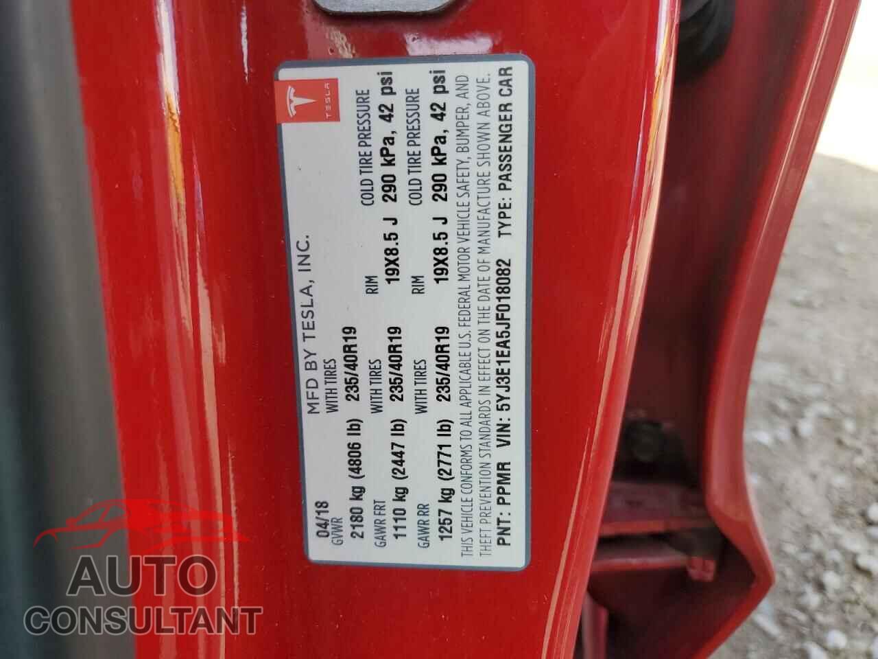 TESLA MODEL 3 2018 - 5YJ3E1EA5JF018082