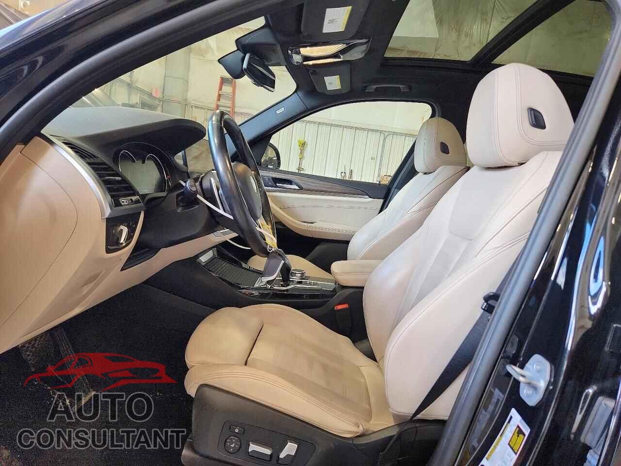 BMW X3 2018 - 5UXTR9C54JLD89094